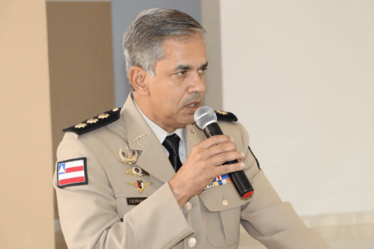 Mascarenhas assume comando do Oeste