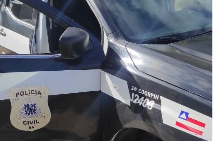 Viatura da Polícia Civil