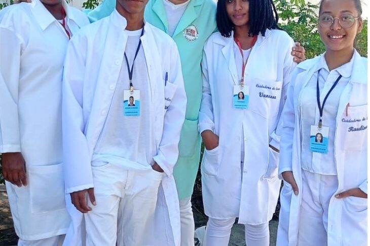 Voluntários da ONG. Foto: Elvis