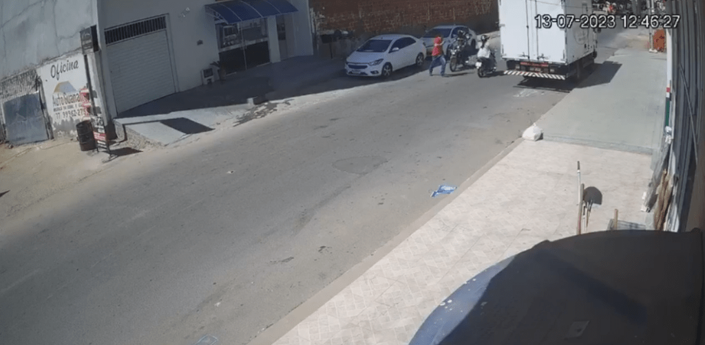 Marcos Batista foi atropelado quando atravessava a avenida. Foto: Smtran