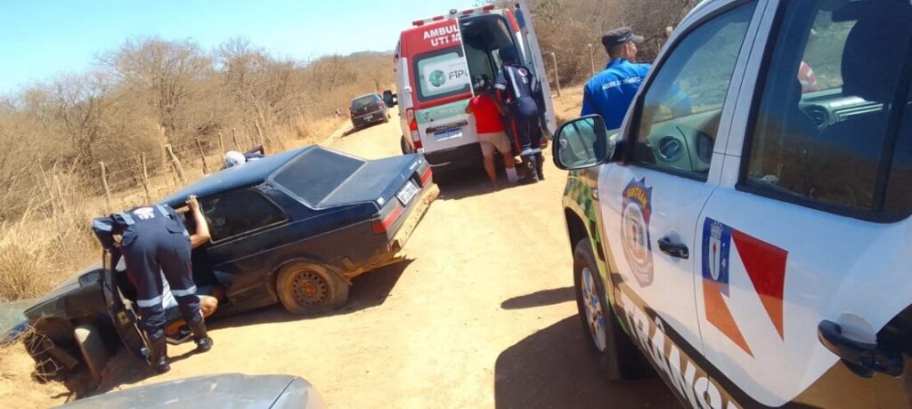 Acidente na zona rural de Guanambi. Foto: Smtran