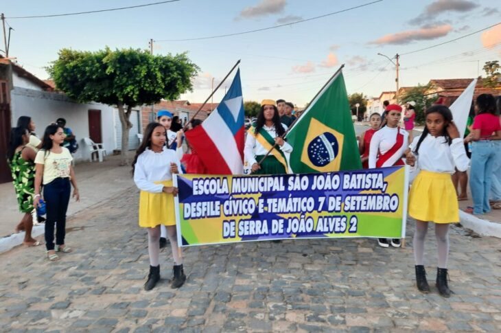 Desfile de Serra de João Alves.Foto: Dé