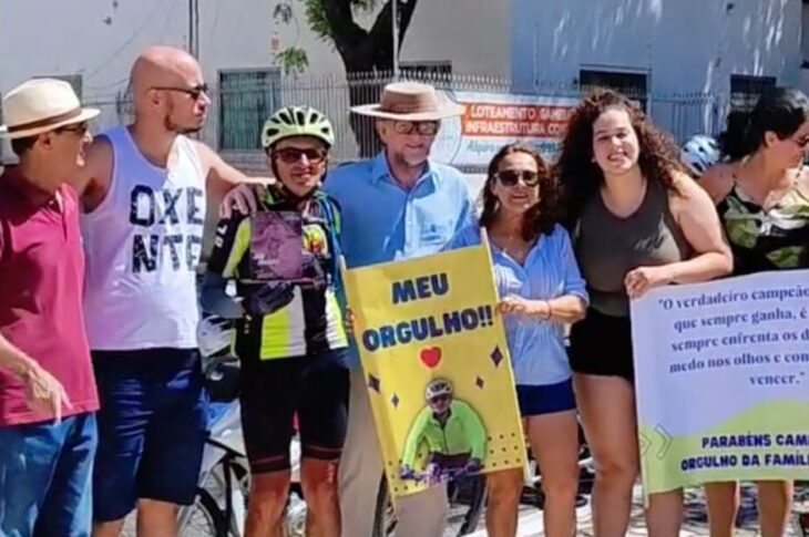 João chegando em Guanambi. Imagens: Fernando Alves