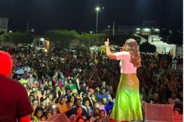 Nathália Braga se apresenta em Iuiu. Foto: Gilvan Crente