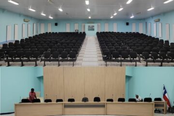 Novos móveis da Câmara