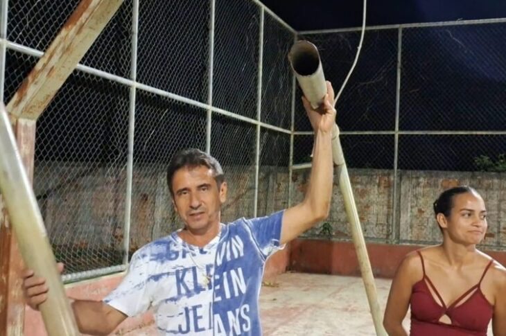 Mundinho e os atletas. Foto: Mundinho da Oficina