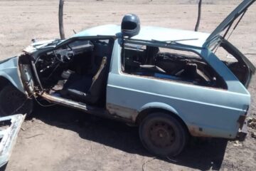 Carro envolvido no acidente. Foto: SMtran