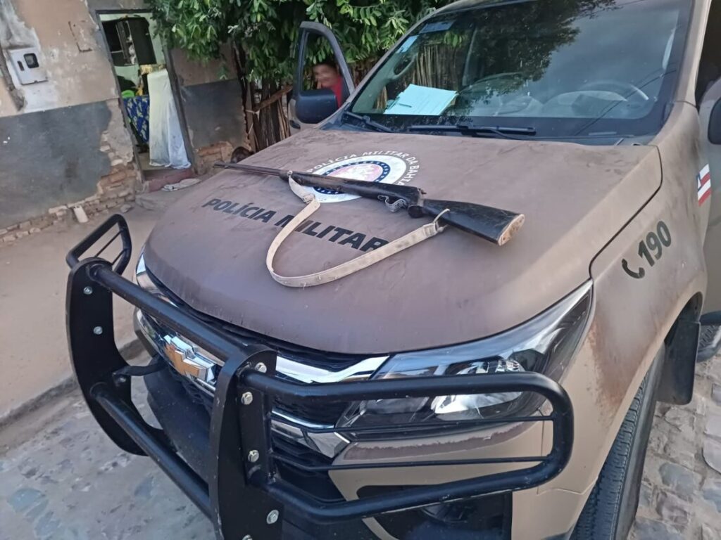 Arma apreendida em Carinhanha. Foto: Polícia Militar