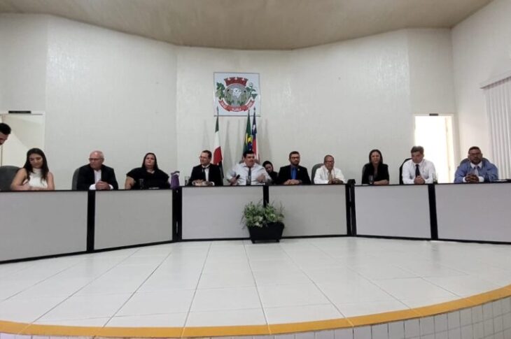 Sessão de posse em Iuiu