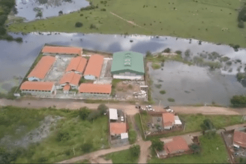 Colégio construído na lagoa