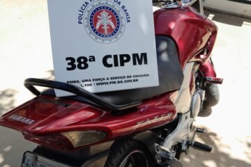 Moto apreendida em Bom Jesus da Lapa. Foto: Polícia Militar