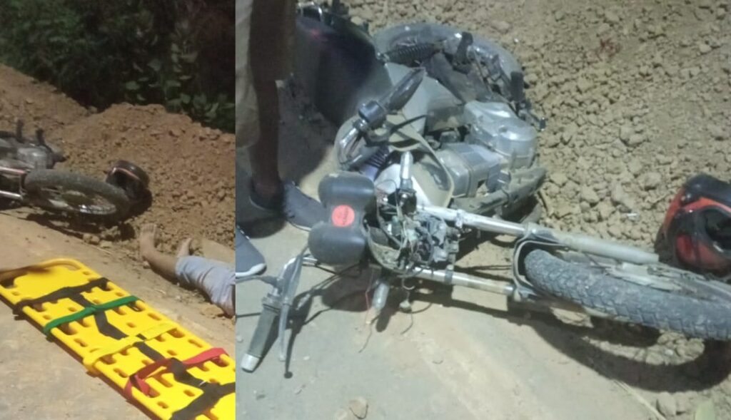 Dupla colide contra poste em Malhada. Foto: Leitor Folha do Vale