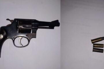 Material apreendido com o suspeito. Foto: Polícia Militar