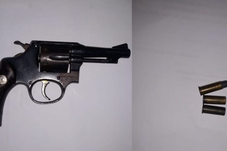 Material apreendido com o suspeito. Foto: Polícia Militar