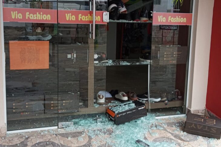 Comércio arrombado em Carinhanha