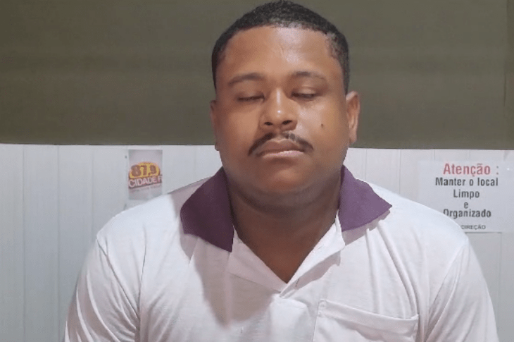 Leonardo procura pela mãe