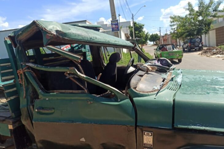 D-10 envolvida em acidente. Foto: Smtran