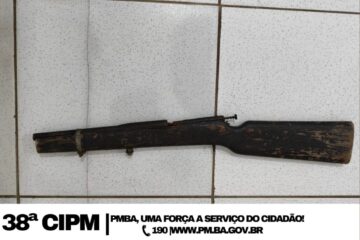 Arma apreendida em Serra do Ramalho. Foto: POlícia MIlitar