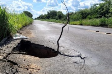 Rodovia BR-030, entre Julião e Tomé-Nunes