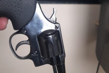 Arma apreendida em Guanambi. Foto: Polícia Militar