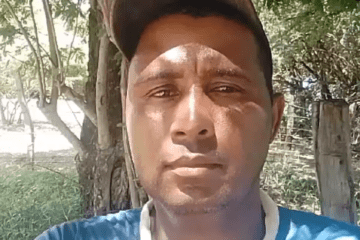 Pedreiro pedindo desculpas