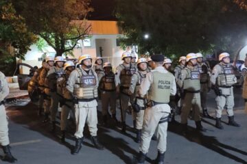 Policiais no Carnaval de Mutãs. Foto: Polícia Militar