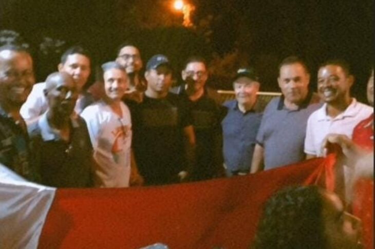 Políticos participando da brincadeira. Foto: reprodução