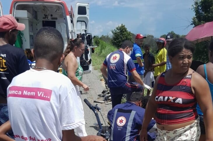 Equipe do Samu no local. Foto: rede social
