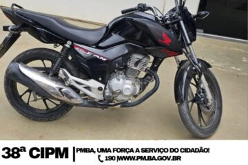 Moto apreendida com restrição. Foto: Polícia Militar