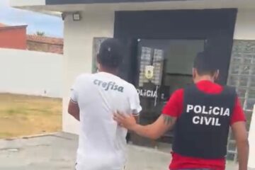 Acusado sendo preso; Polícia Civil