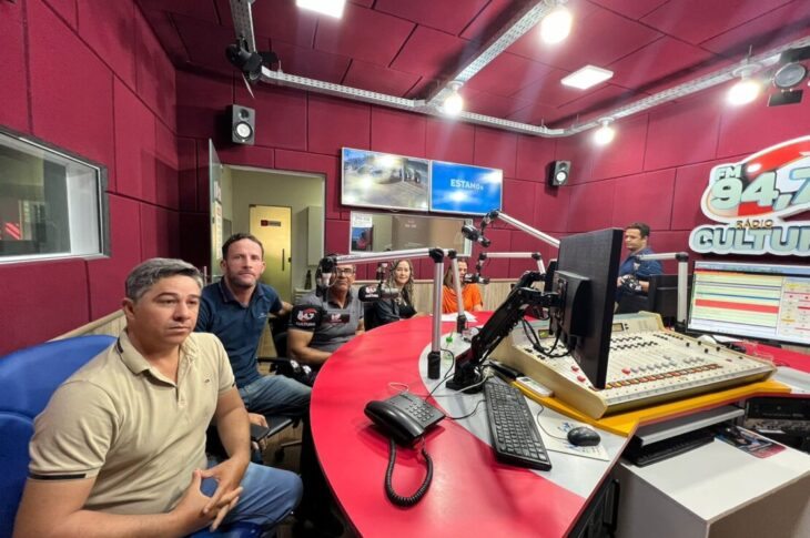 Vereadores na Rádio Cultura. Foto: divulgação