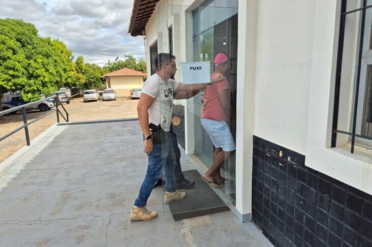 Gutembergh sendo apresentado em Guanambi