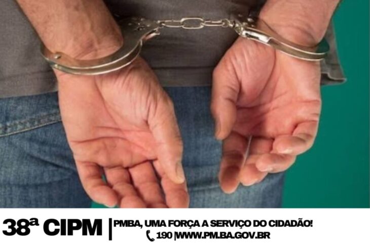 Homem preso com mandado em aberto. Foto: Polícia Militar