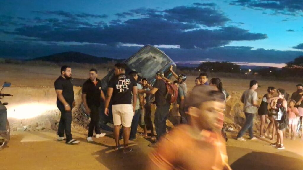Acidente na rotatória do Pau de Colher. Foto: reprodução