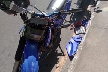 Moto envolvida no acidente. Foto: Smtran