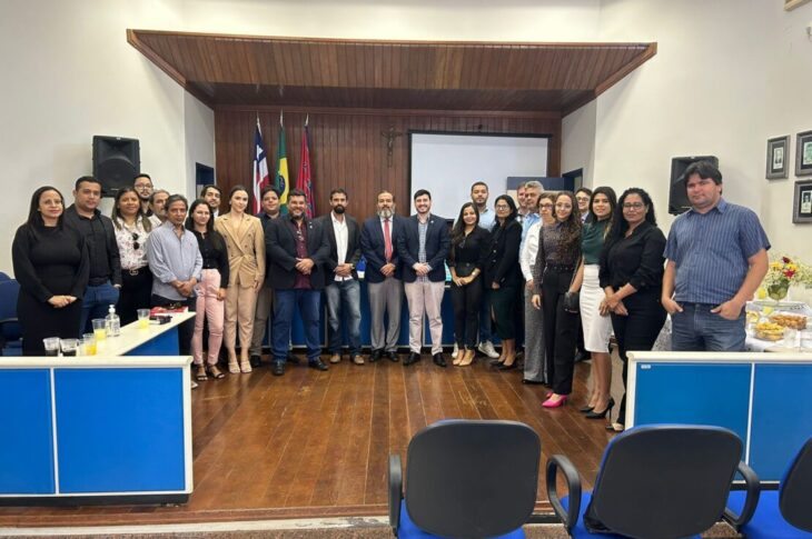 Juiz e advogados de Palmas de Monte Alto