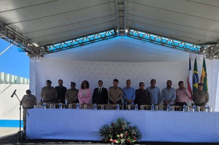 Autoridades presentes.