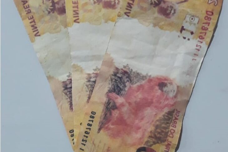 Cédulas apreendida. Foto: Polícia Militar