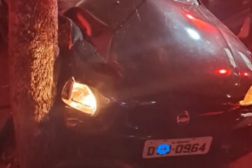 Carro envolvido no acidente. Foto: SMtran