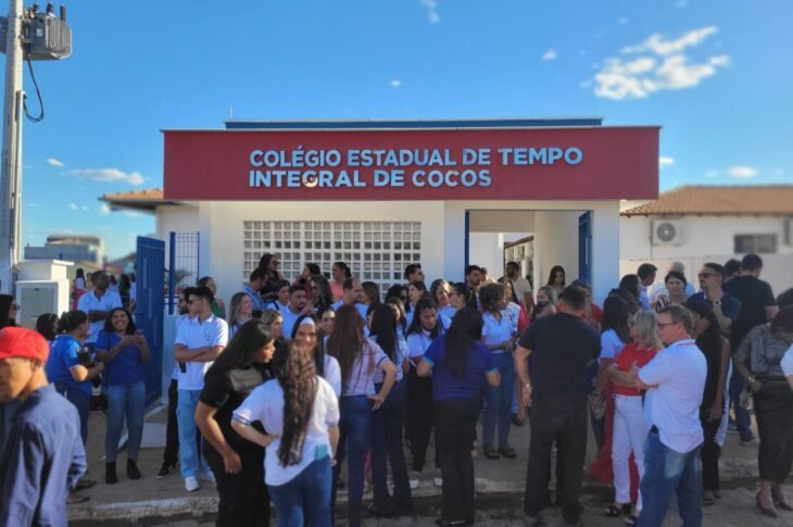 Colégio de tempo integral de Cocos