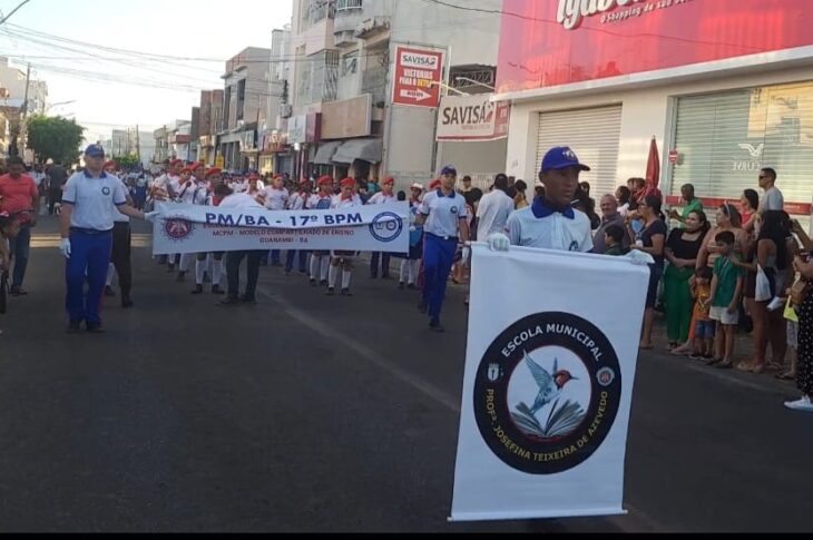 Desfile de 7 de Setembro, em Guanambi