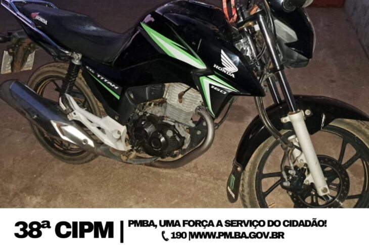 Moto é apreendida em Riacho de Santana. Foto: Polícia Militar