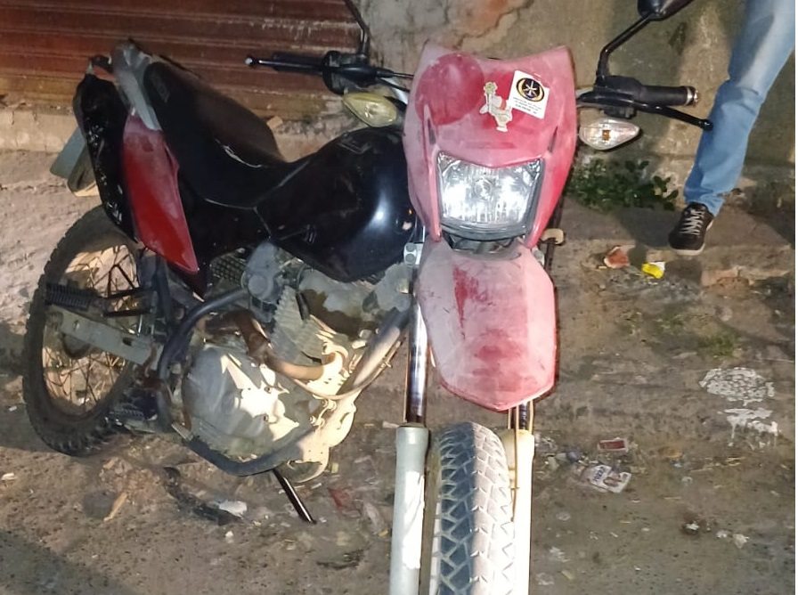 Moto recuperada pela PM. Foto: Polícia Militar