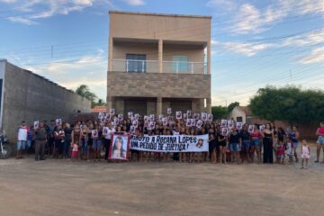 Tribuno realizado pela família e amigos. Foto: divulgação
