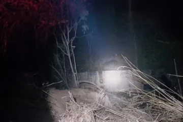 Ônibus cai em ribanceira.Foto: Divulgação/PRF