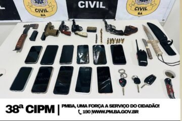 Armas apreendidas em Bom Jesus da Lapa. Foto: Polícia Militar