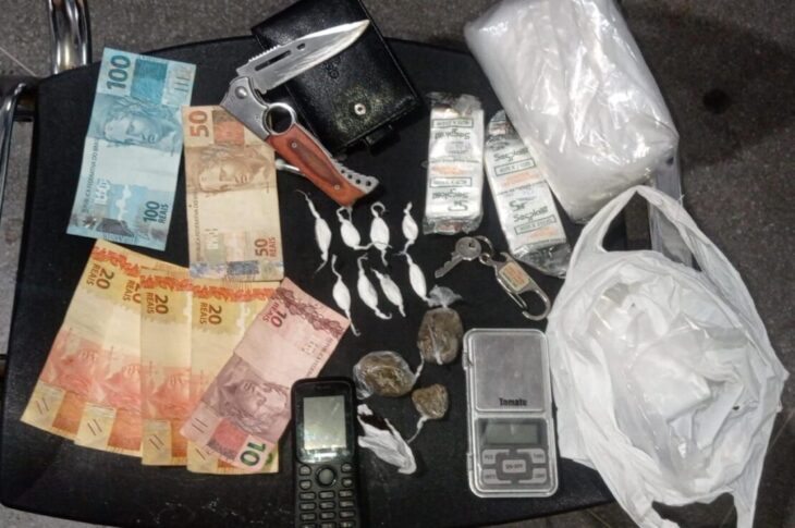 Material encontrado com o suspeito em Jacaraci. Foto: Polícia Militar