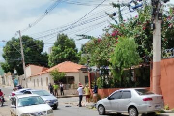 Carros envolvidos no acidente. Foto: SMTRAn