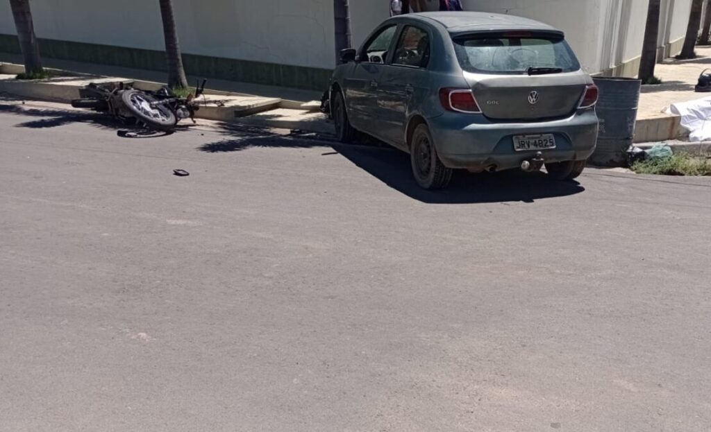 Acidente entre carro e moto deixa uma vítima fatal. Foto: SMTRan
