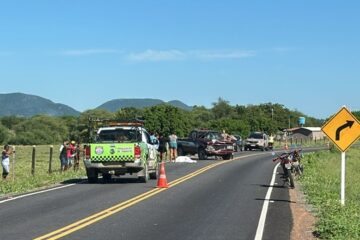 Homem morre após charrete ser atingida por carro. Foto: SMTRAn